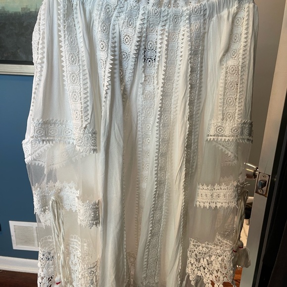 Vici off the shoulder crochet top - Picture 4 of 7